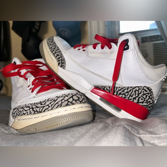 Item for sale- size 8 jordans - Picture 2 of 4